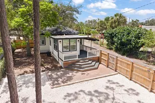 136 N Ring Ave, Tarpon Springs, FL 34689 - Photo 5