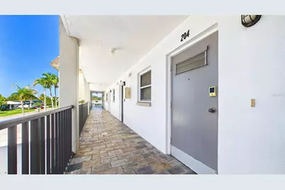 3789 46th Avenue S #204, Saint Petersburg, FL 33711 - Photo 27