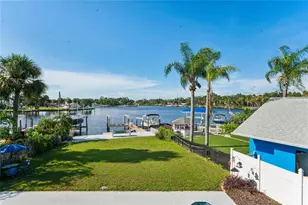 5531 Manatee Point Dr, New Port Richey, FL 34652 - Photo 3