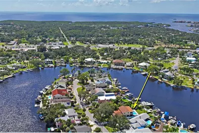 5531 Manatee Point Drive, New Port Richey, FL 34652 - Photo 7