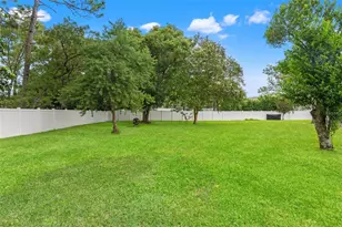 11201 Rainbow Woods Loop, Spring Hill, FL 34609 - Photo 21
