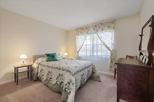 7329 Fairwood Ave, New Port Richey, FL 34653 - Photo 9
