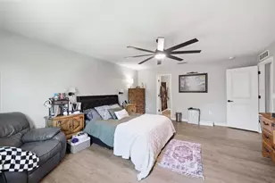 12145 Peregrine Falcon Ave, Weeki Wachee, FL 34614 - Photo 29