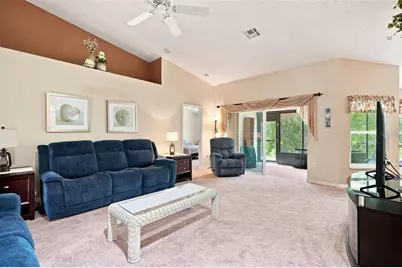 11090 Cherrywood Court, Spring Hill, FL 34609 - Photo 9