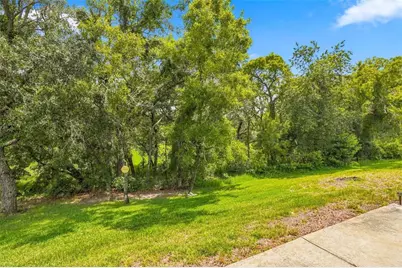 11090 Cherrywood Court, Spring Hill, FL 34609 - Photo 29