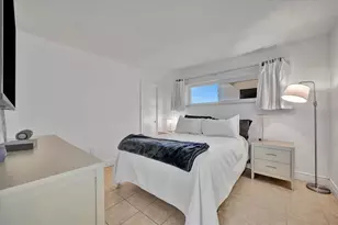 1270 Gulf Blvd, Clearwater Beach, FL 33767 - Photo 13