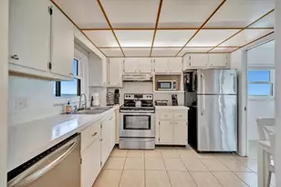 1270 Gulf Blvd, Clearwater Beach, FL 33767 - Photo 37
