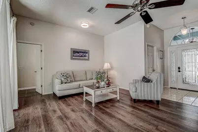 1105 Clippers Way, Tarpon Springs, FL 34689 - Photo 7