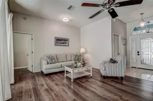 1105 Clippers Way, Tarpon Springs, FL 34689 - Photo 7