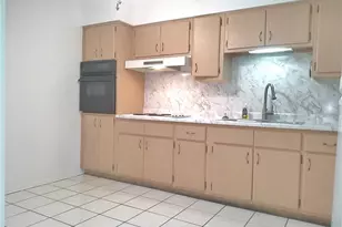 2011 Australia Way W, Clearwater, FL 33763 - Photo 11