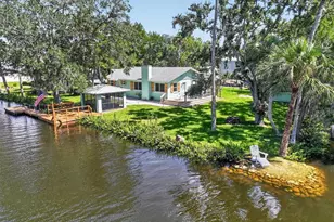 6086 Island Dr, Weeki Wachee, FL 34607 - Photo 1