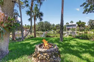 6086 Island Dr, Weeki Wachee, FL 34607 - Photo 7