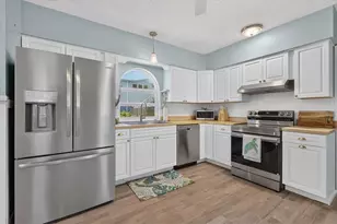 6086 Island Dr, Weeki Wachee, FL 34607 - Photo 19