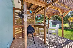 6086 Island Dr, Weeki Wachee, FL 34607 - Photo 47