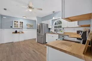 6086 Island Dr, Weeki Wachee, FL 34607 - Photo 25
