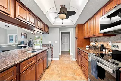 10381 Flag Road, Spring Hill, FL 34608 - Photo 7