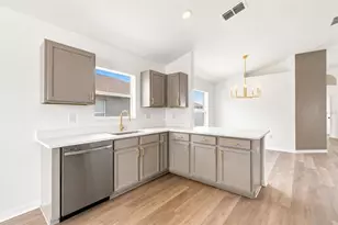 31251 Baclan Dr, Wesley Chapel, FL 33545 - Photo 11