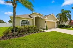 31251 Baclan Dr, Wesley Chapel, FL 33545 - Photo 3