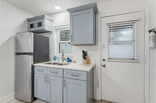 5635 Montana Ave, New Port Richey, FL 34652 - Photo 5