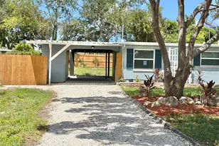 12119 Victory Dr, Hudson, FL 34667 - Photo 5