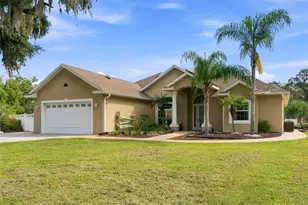 11302 Osceola Dr, New Port Richey, FL 34654 - Photo 1