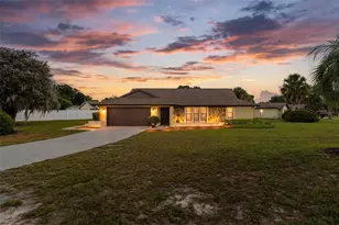 9009 Heather Blvd, Weeki Wachee, FL 34613 - Photo 5