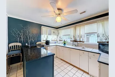 3649 Holiday Lake Drive, Holiday, FL 34691 - Photo 33