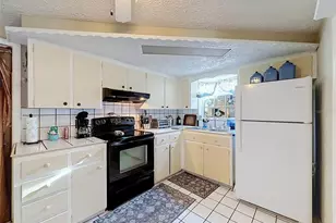 3649 Holiday Lake Dr, Holiday, FL 34691 - Photo 19