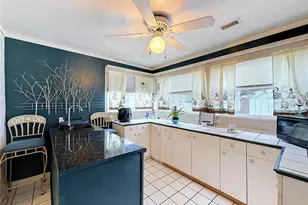 3649 Holiday Lake Dr, Holiday, FL 34691 - Photo 15