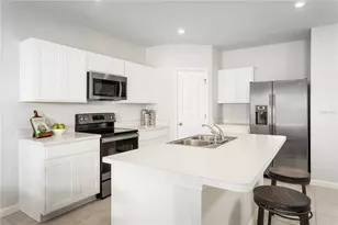 8884 Wildflower Field Ln, Wildwood, FL 34785 - Photo 7