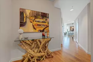 400 4th Ave S, Saint Petersburg, FL 33701 - Photo 3