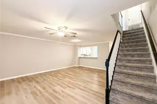 1844 Mill Run Cir, Tampa, FL 33613 - Photo 9