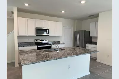 8377 Claw Glades Loop, Wesley Chapel, FL 33545 - Photo 5