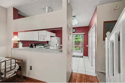 12434 Berkeley Square Drive, Tampa, FL 33626 - Photo 9