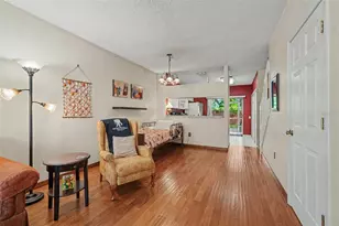 12434 Berkeley Square Dr, Tampa, FL 33626 - Photo 7