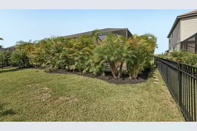 15234 Serene Shores Loop, Lakewood Ranch, FL 34211 - Photo 39