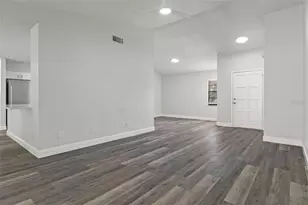 4645 Chamber Ct, Spring Hill, FL 34609 - Photo 9