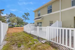 9722 Trumpet Vine Loop, New Port Richey, FL 34655 - Photo 23