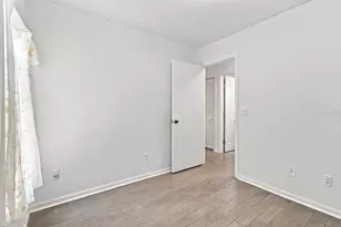 1932 Gregory Dr, Tampa, FL 33613 - Photo 25