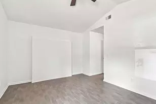 1932 Gregory Dr, Tampa, FL 33613 - Photo 51