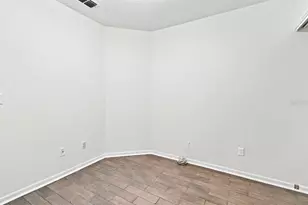 1932 Gregory Dr, Tampa, FL 33613 - Photo 23
