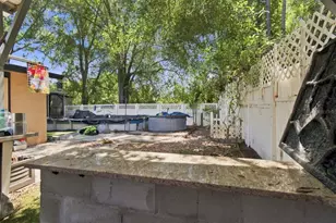 1932 Gregory Dr, Tampa, FL 33613 - Photo 59