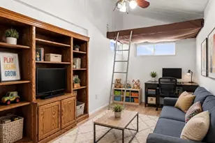 1932 Gregory Dr, Tampa, FL 33613 - Photo 39