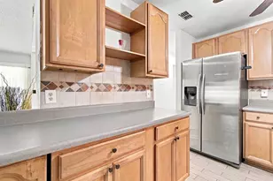 1932 Gregory Dr, Tampa, FL 33613 - Photo 17
