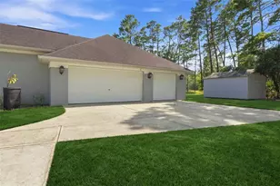 11200 Woodland Waters Blvd, Weeki Wachee, FL 34613 - Photo 37