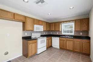 14204 Highgrove Rd, Spring Hill, FL 34609 - Photo 41