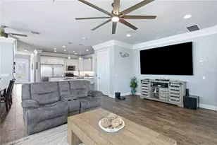 5777 Elisabethan Ln, New Port Richey, FL 34652 - Photo 19