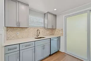 14233 Shiloh Ct, Hudson, FL 34667 - Photo 11