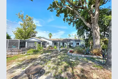 9040 Bay Drive, Spring Hill, FL 34606 - Photo 43