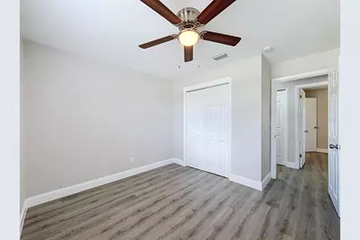 14998 Mockingbird Lane, Clearwater, FL 33760 - Photo 17